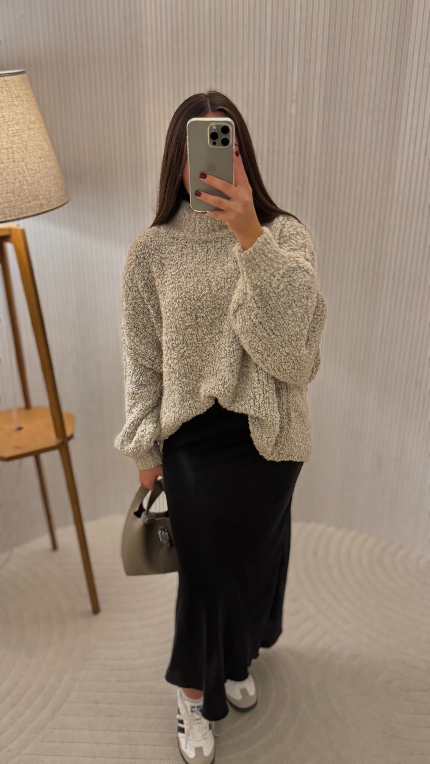 Jupe en satin noire
