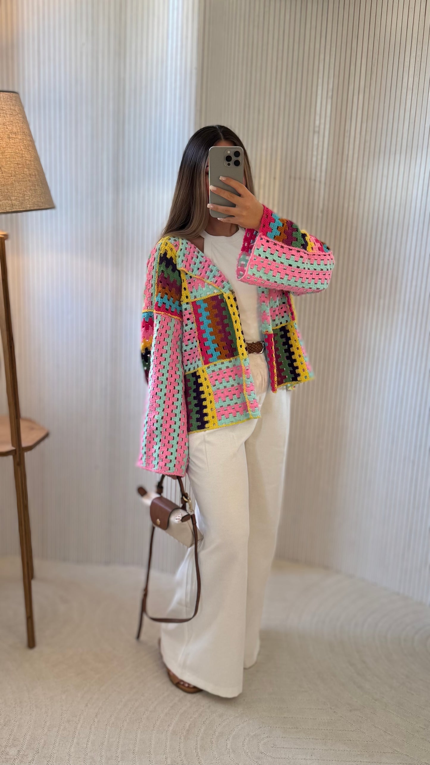 Gilet en crochet coloré